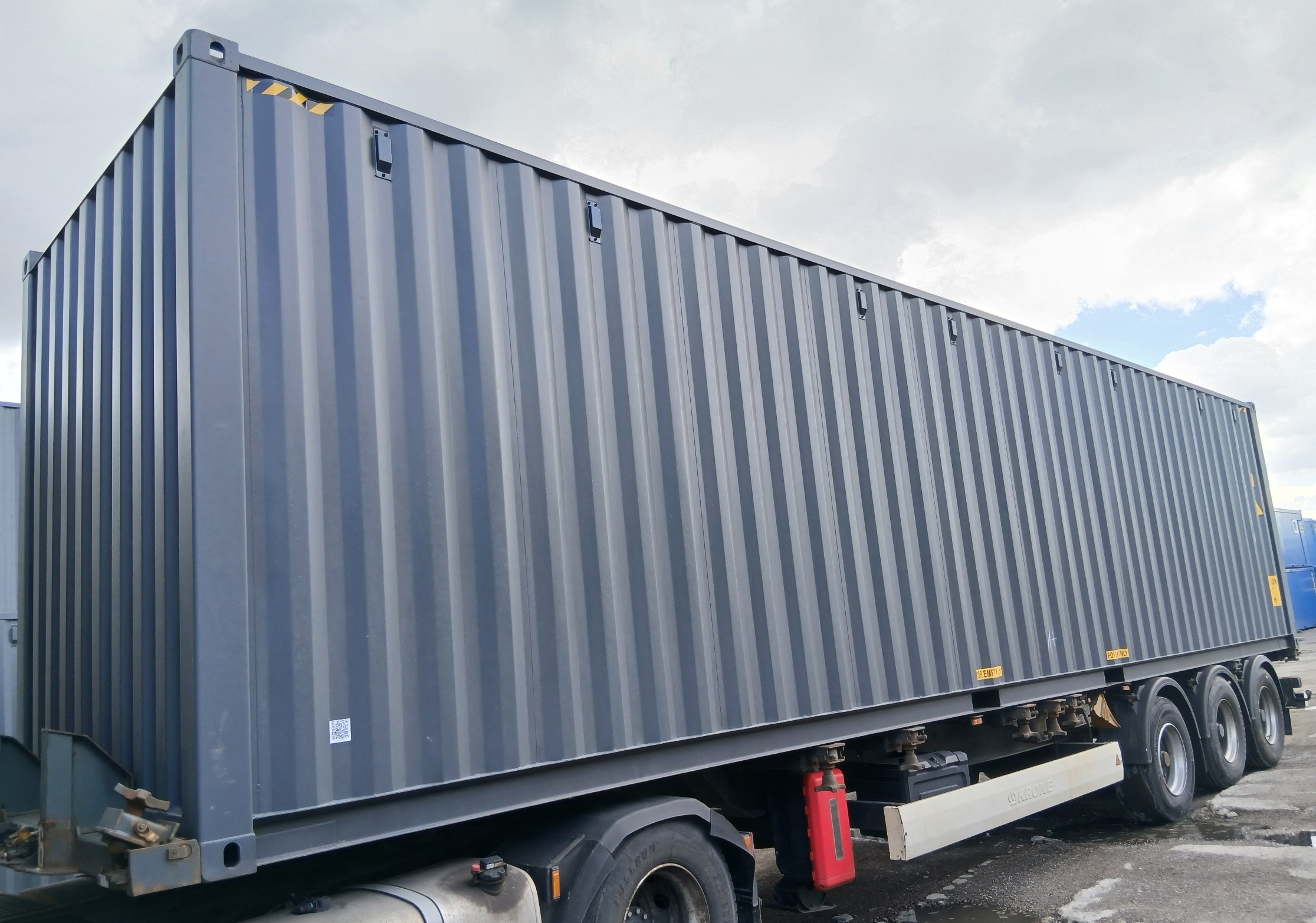 Kontener morski 12m (40'HC) XHCU5895590