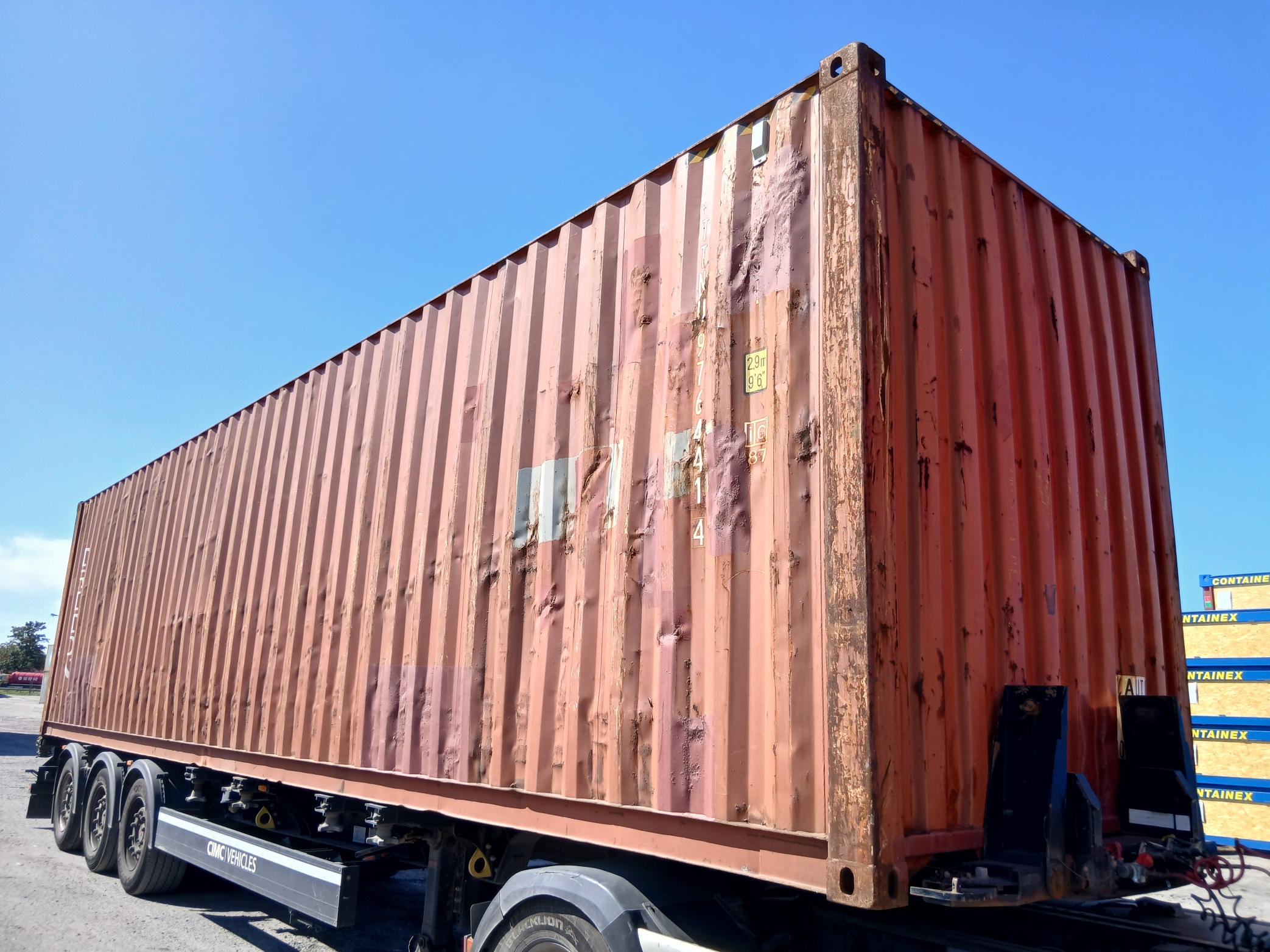 Kontener morski 12m (40'HC) TTNU9764414 nieszczelny