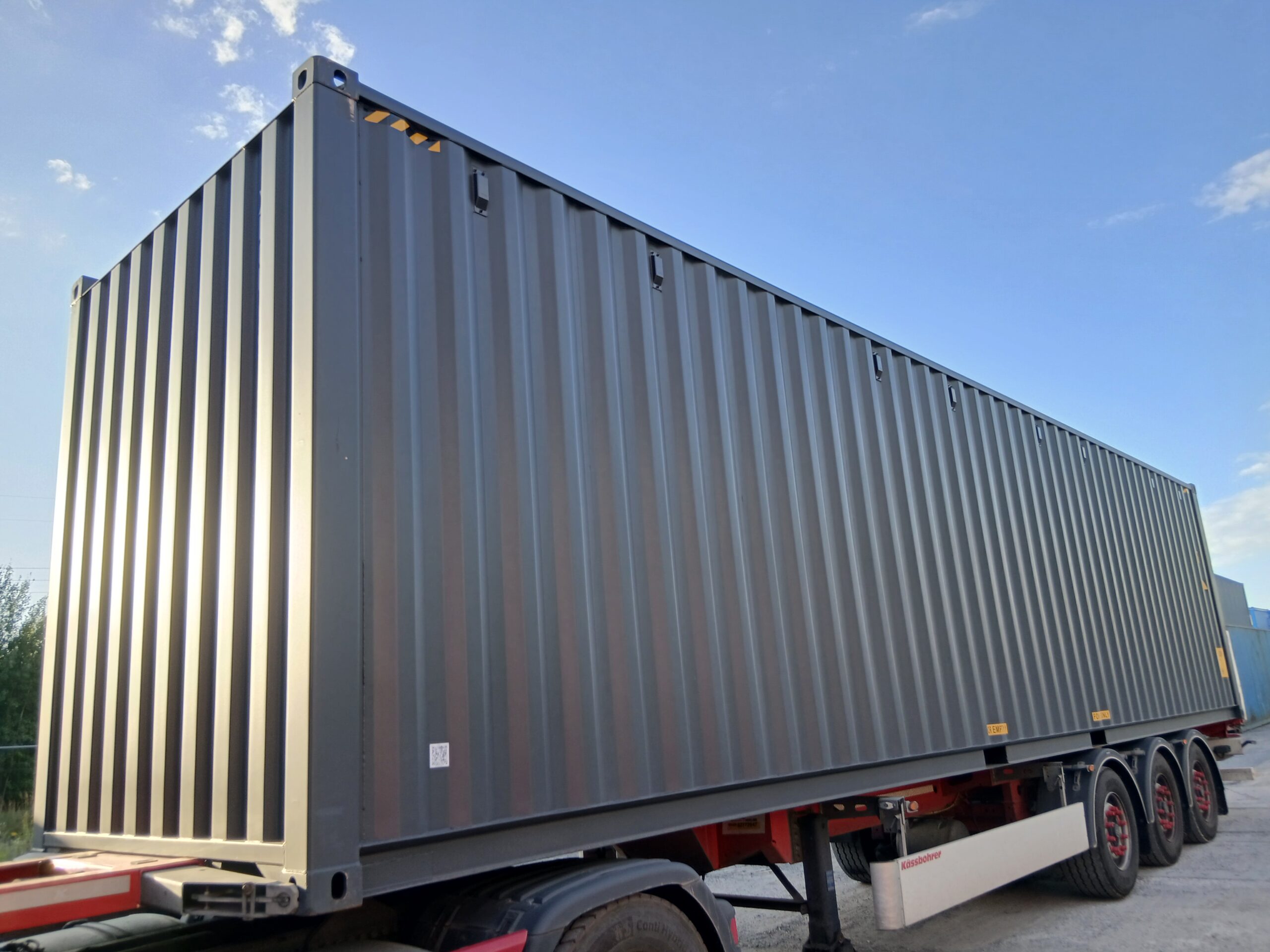 Kontener morski 12m (40'HC) XHCU5913287