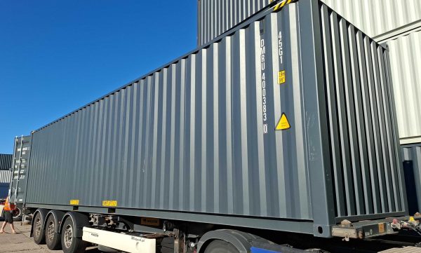 12m (40'HC) Kontener morski DMRU4003830