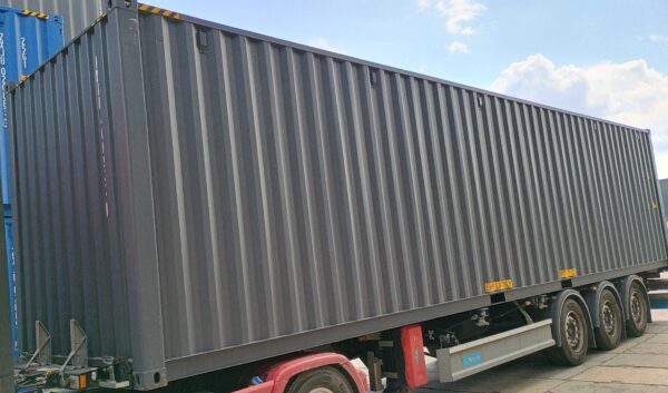 12m (40'HC) Kontener morski DMRU4009320