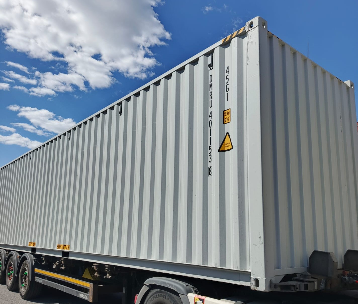 Kontener morski 12m (40'HC) DMRU4011538