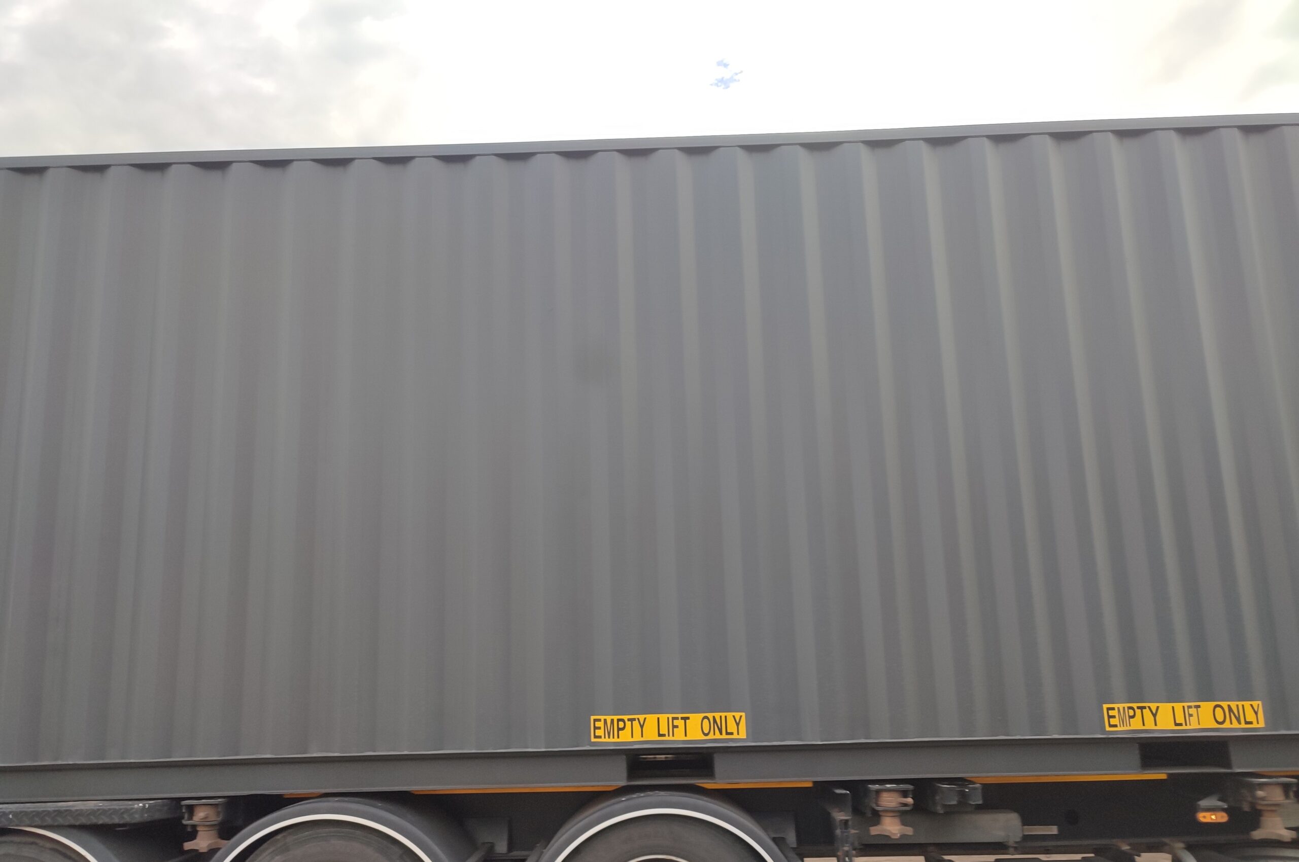 Shipping container 12m (40'HC) CIMU2255218 (Kopia) (Kopia) (Kopia) (Kopia) (Kopia) (Kopia) (Kopia) (Kopia) - Image 5