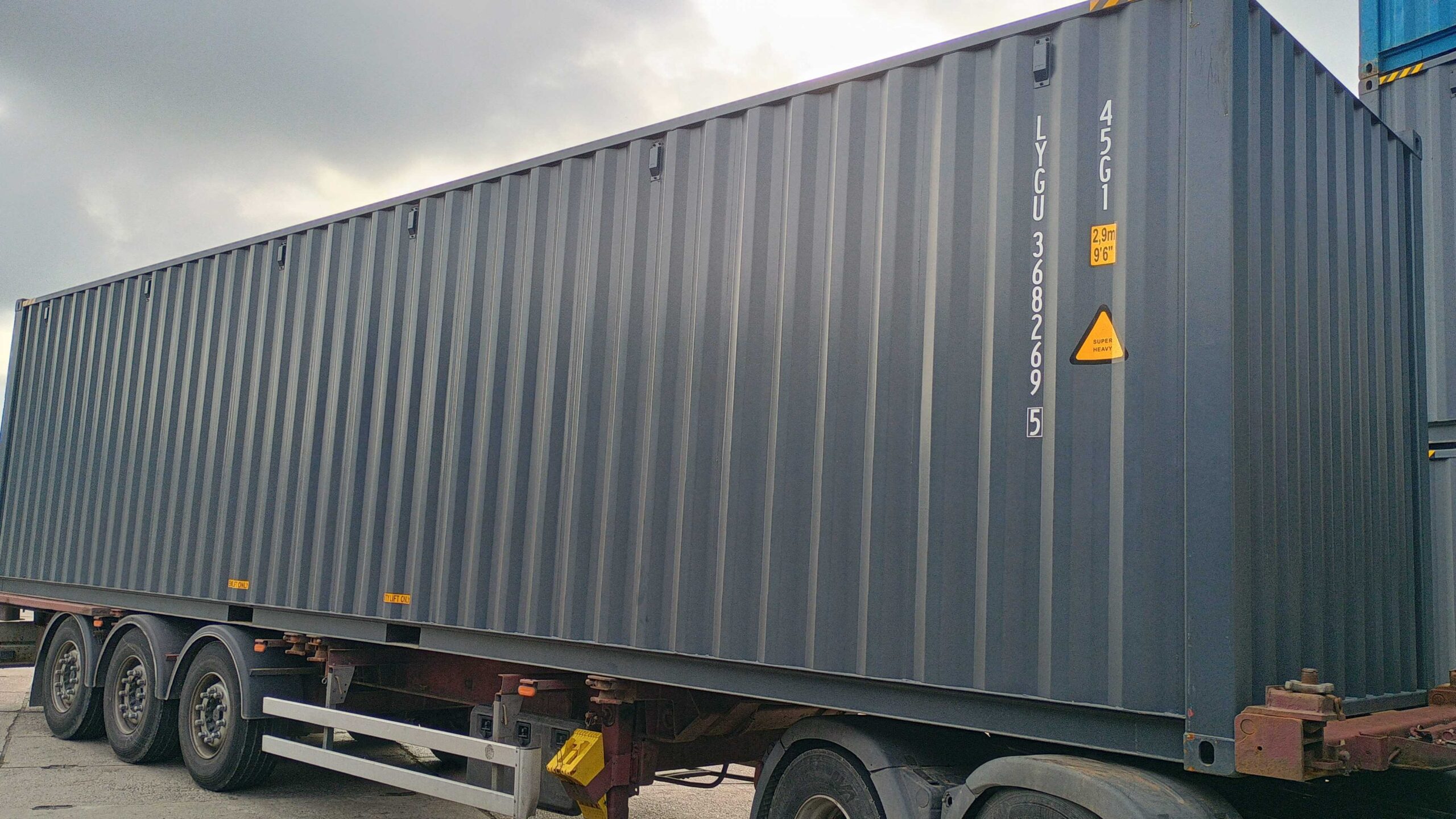 12m (40'HC) Kontener morski LYGU3682695