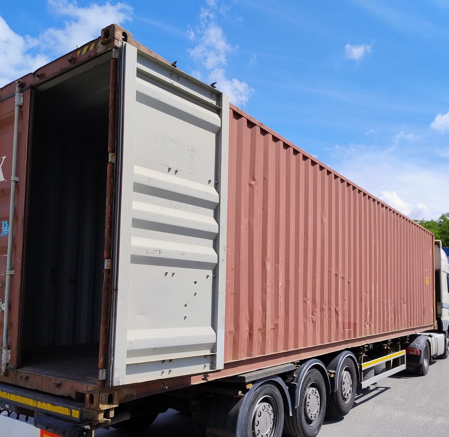 Kontener morski 12m (40'HC) TGHU8958369 - obrazek 7
