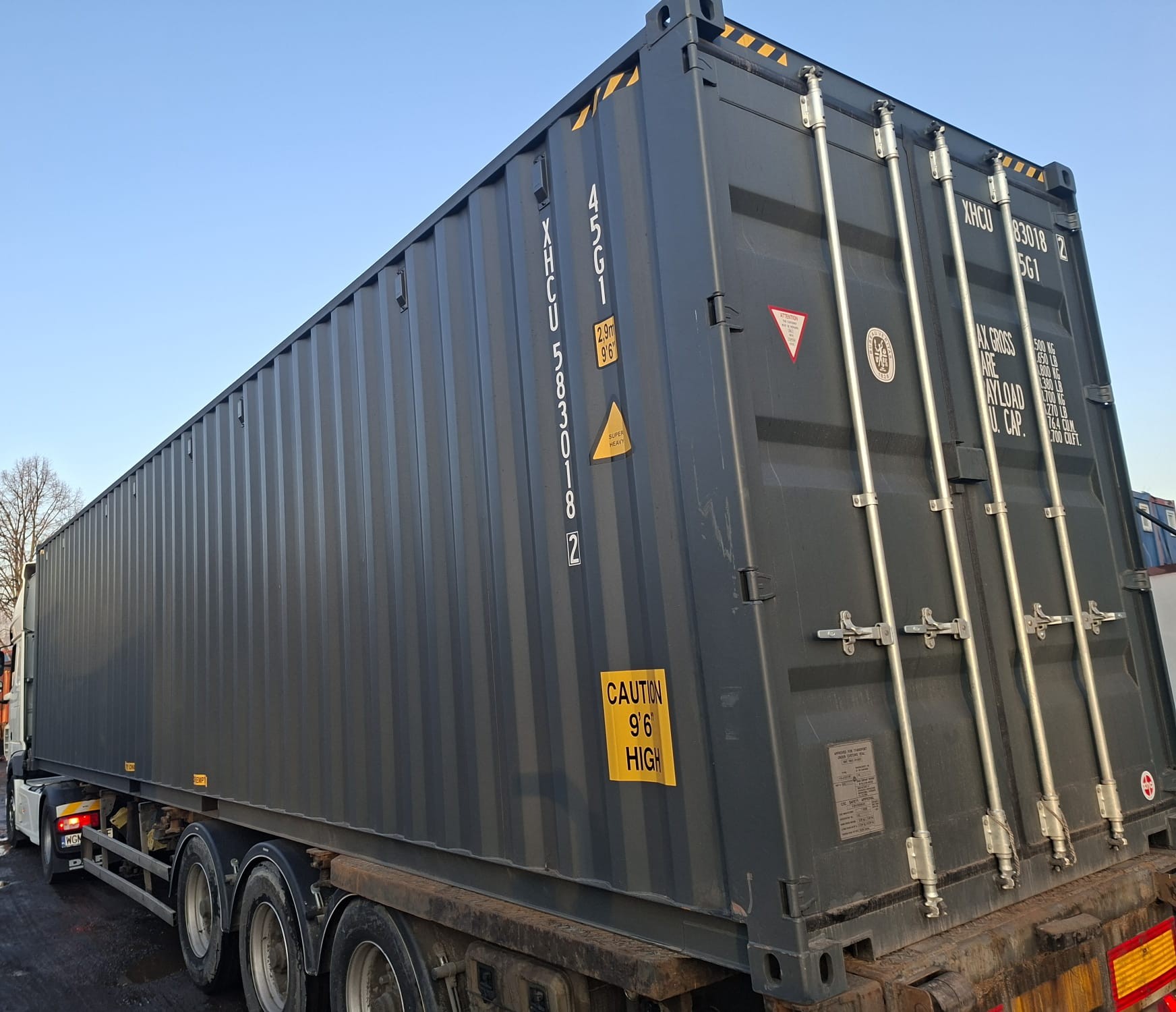 12m (40'HC) Kontener morski XHCU5830182
