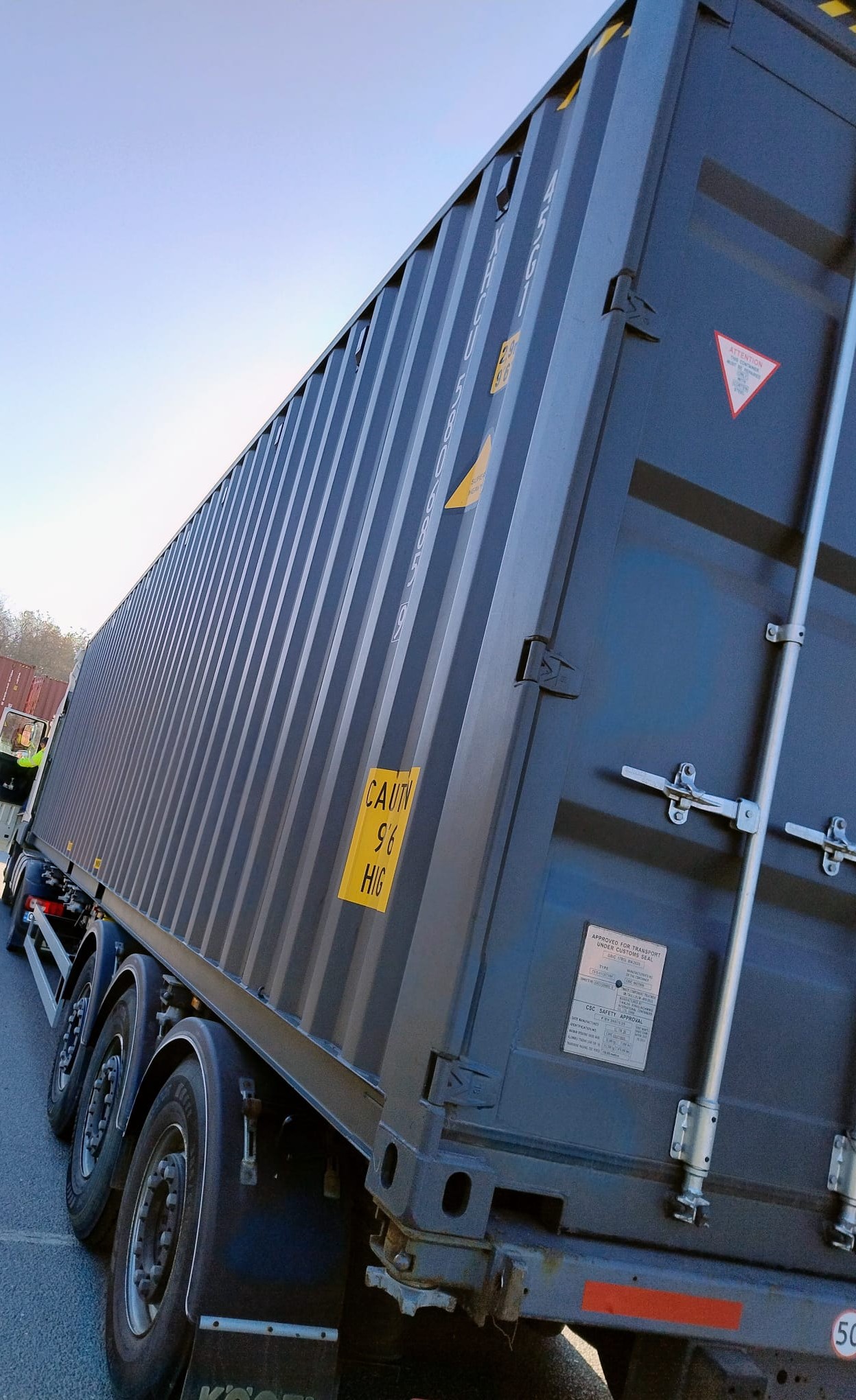 12m (40'HC) Kontener morski XHCU5806859 - obrazek 6