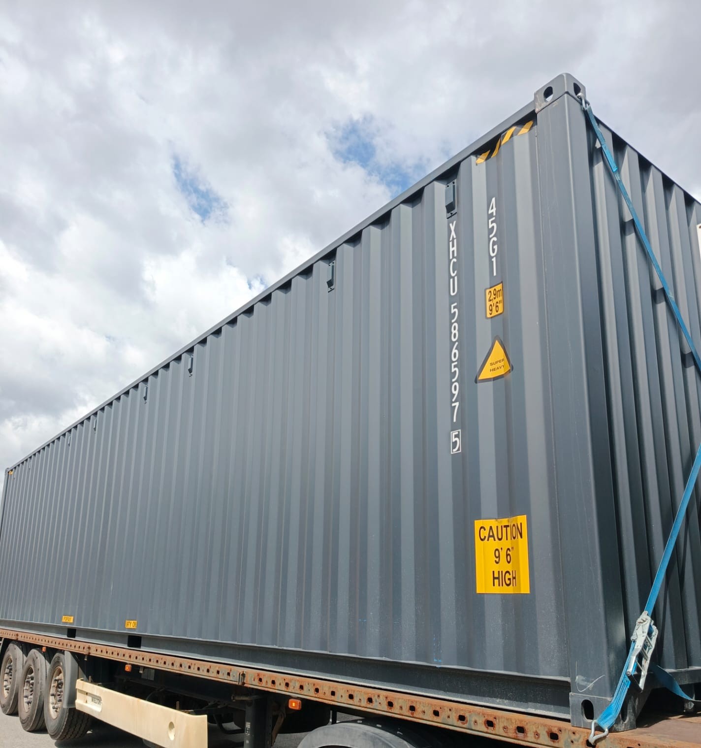 Kontener morski 12m (40'HC) XHCU5865975
